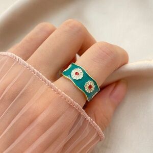 *HULDA* Gold x Green Flower Design Fashion Ring